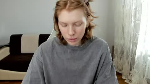 Snapshot of stellaswen chatting on May 3, 2026, 11:05 am S T E L L A online show from May 3, 2026, 11:05 am