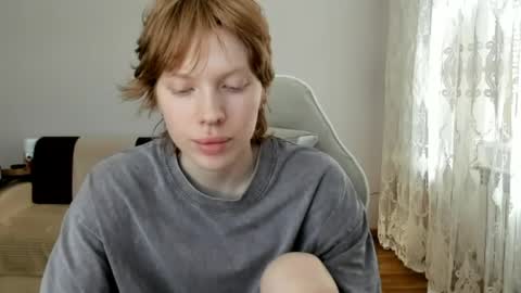 Snapshot of stellaswen chatting on June 4, 2026, 11:05 am S T E L L A online show from June 4, 2026, 11:05 am
