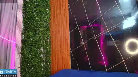 Stepha online show from September 26, 2025, 11:03 am