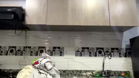 Emma online show from February 10, 2025, 7:49 pm