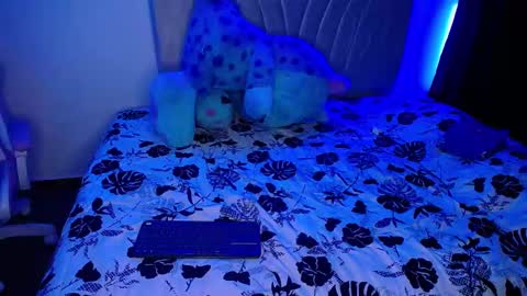 Emma online show from February 19, 2025, 2:55 am