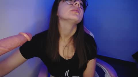 Emma online show from February 20, 2025, 6:06 am