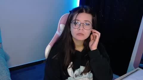 Emma online show from March 5, 2025, 7:27 pm