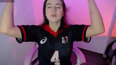 Emma online show from November 16, 2025, 10:15 pm