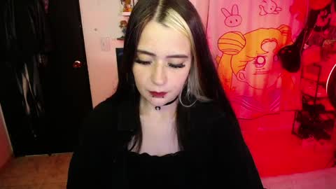 Snapshot of stephani_rousso chatting on April 23, 2026, 11:18 pm joha cosmo online show from April 23, 2026, 11:18 pm