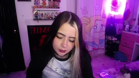 Snapshot of stephani_rousso chatting on May 16, 2026, 12:29 am joha cosmo online show from May 16, 2026, 12:29 am