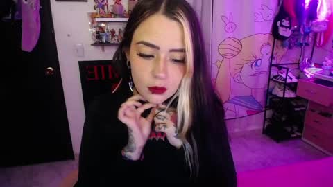 Snapshot of stephani_rousso chatting on May 24, 2026, 11:10 pm joha cosmo online show from May 24, 2026, 11:10 pm