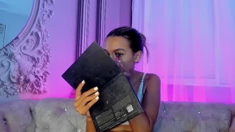 Stefff  online show from April 4, 2026, 6:00 am