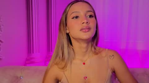 Stefff  online show from June 4, 2026, 9:43 pm