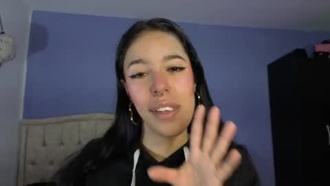 Snapshot of stephania_t chatting on June 22, 2026, 2:03 pm Stephania online show from June 22, 2026, 2:03 pm