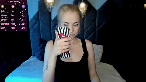 Snapshot of stephanie_sea chatting on January 26, 2025, 1:47 pm Stephanie Sea online show from January 26, 2025, 1:47 pm