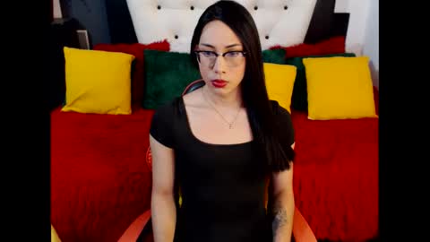 stephanieparadis online show from May 12, 2026, 5:10 pm