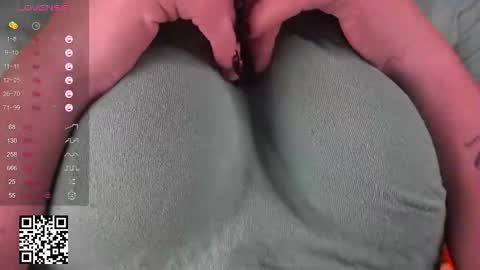 Sonya online show from October 29, 2025, 4:37 am