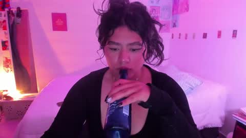 Stephanie  online show from February 9, 2025, 3:43 am