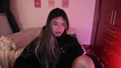 Stephanie  online show from November 9, 2025, 3:38 am