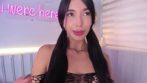 Stephany  online show from November 21, 2025, 5:44 pm