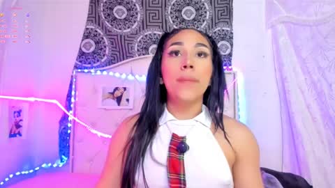 Anny online show from April 7, 2026, 4:13 am