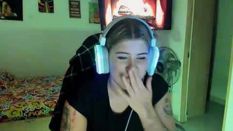 Stephany  independient model  online show from January 25, 2025, 1:54 am