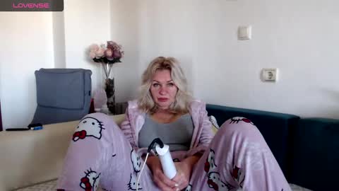 stefany online show from January 19, 2026, 1:04 pm