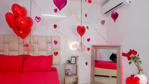 Stefanny online show from February 14, 2025, 10:36 pm