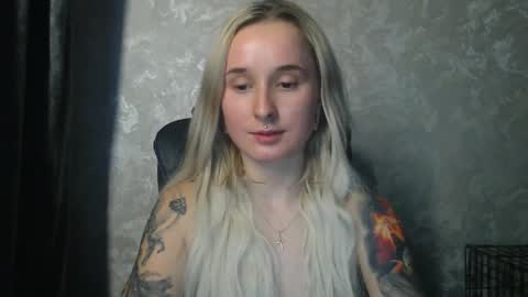 Snapshot of stephiepink chatting on February 13, 2026, 10:22 am Grace online show from February 13, 2026, 10:22 am