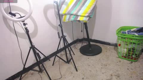 Angie mature online show from January 9, 2025, 2:01 am