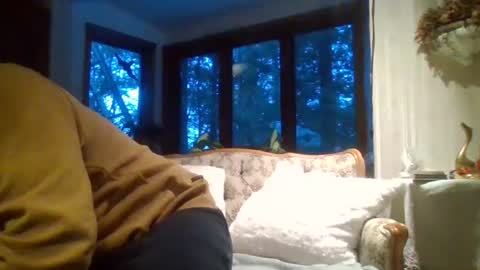 Ian23602 online show from March 12, 2025, 11:53 am