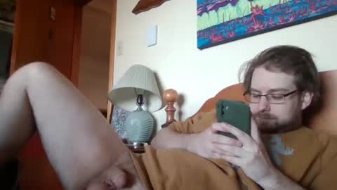 Snapshot of sterben13v chatting on May 8, 2026, 9:09 pm Ian23602 online show from May 8, 2026, 9:09 pm