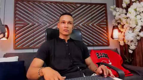    online show from February 5, 2026, 11:09 pm