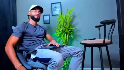 Steve  online show from October 9, 2025, 11:19 am