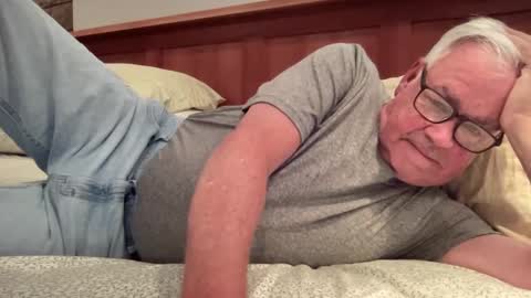 Steve online show from October 19, 2025, 11:49 pm