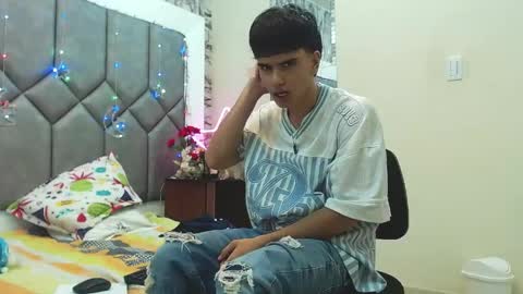 Snapshot of steve_hotman_ chatting on April 24, 2026, 8:44 pm Steve Hotman online show from April 24, 2026, 8:44 pm