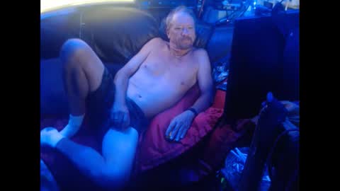 Snapshot of stevemiller0973 chatting on May 17, 2026, 9:49 am TheCapt. online show from May 17, 2026, 9:49 am