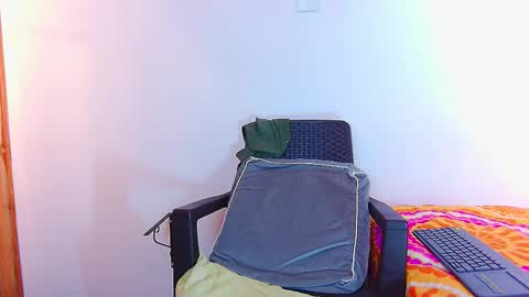 steven_modelo69 online show from January 11, 2025, 5:41 am