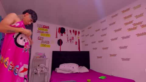 TANIA-STEVEN online show from October 5, 2025, 4:44 am