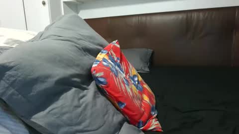 stevenpit online show from April 22, 2026, 3:42 am