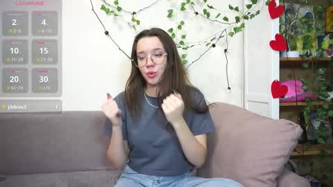 Candy online show from November 22, 2025, 6:18 pm