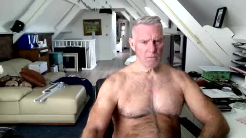 stevetwo online show from April 20, 2026, 11:24 am