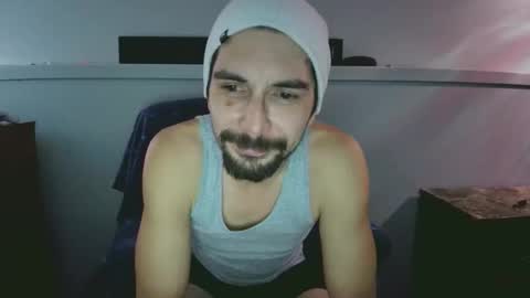 steviecombes01 online show from January 11, 2026, 10:59 pm