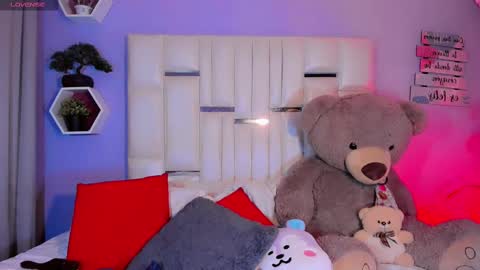 Steisee Reyes online show from November 2, 2025, 7:22 am