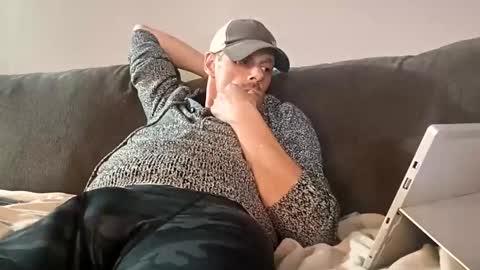 stickymouse45 online show from October 31, 2025, 9:10 am