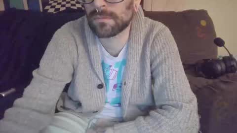 stickywhiteslime online show from December 19, 2025, 11:23 pm