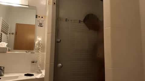 Stifflerger online show from March 31, 2026, 5:24 pm