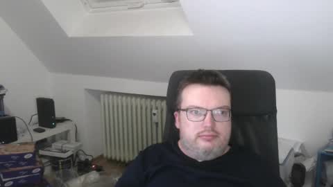 Oliver online show from April 5, 2026, 7:11 pm