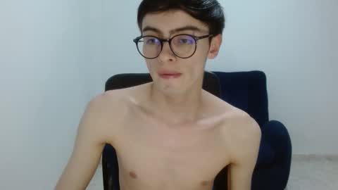 stiv_grant online show from April 22, 2026, 11:50 pm