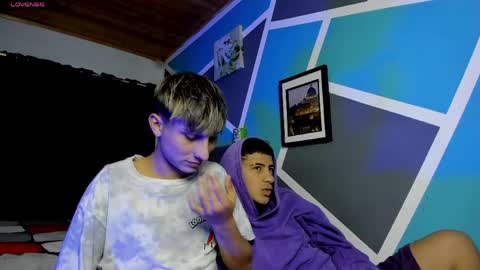 Stiven  online show from April 18, 2026, 4:38 am