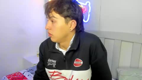 Stiwen online show from October 31, 2025, 12:06 pm