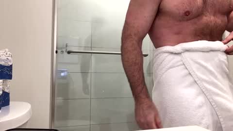stlhotwifeguy online show from February 19, 2025, 12:25 am