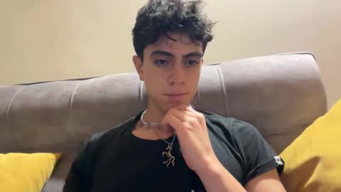 Stolas online show from February 14, 2026, 1:13 am