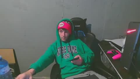 stonedpanda77 online show from December 21, 2024, 1:26 am